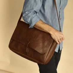 Nisolo Sustainable Men's Loreto Messenger Bag