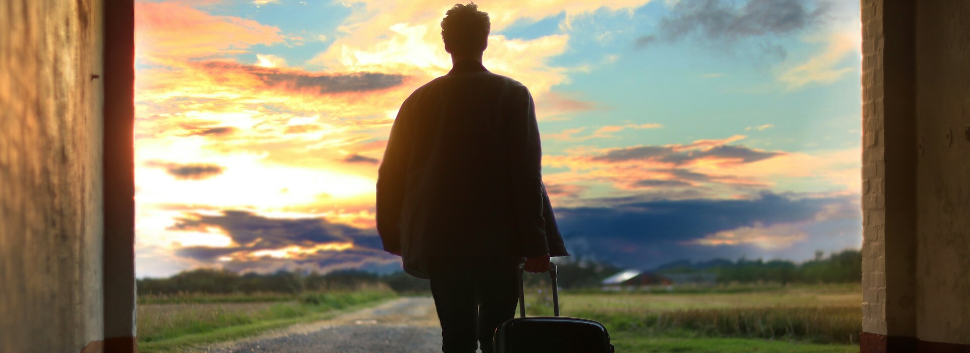 Front Page 3 Front Page -Professional Travel Storage Supplies Store mantas hesthaven g1WdcKcV3w unsplash 1